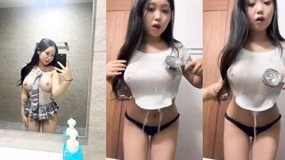 巨乳韓美女1-浴室濕身秀